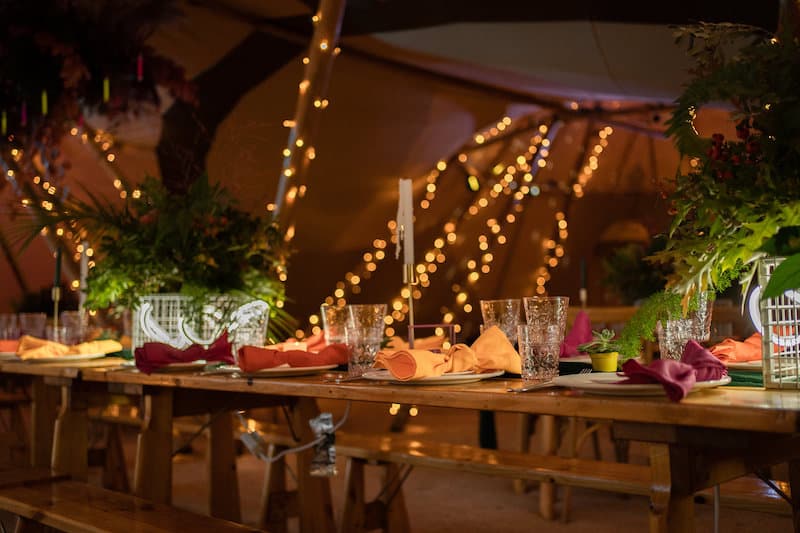 Illuminating Love with neon and bright lights for your Tipi Styling Ideas Illuminating Love with neon and bright lights for your Tipi Styling Ideas