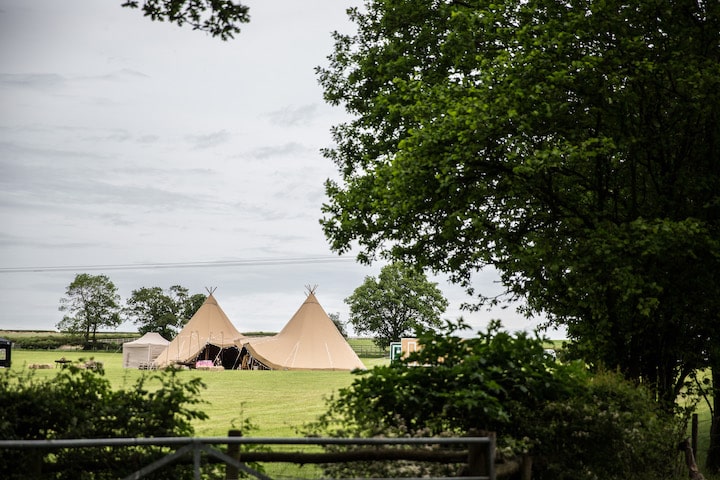 Mapperley Farm Tipi Wedding