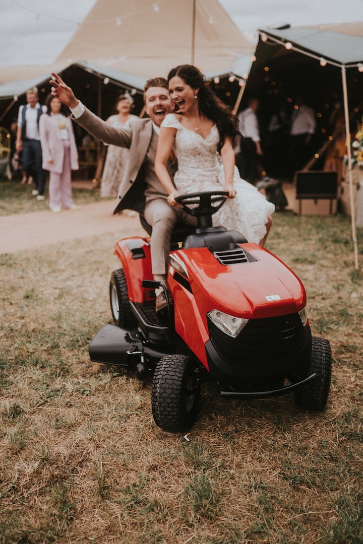 DIY Summer Tipi Wedding